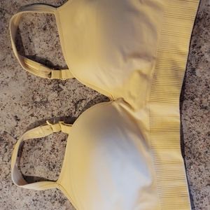 Athleta Embrace Bra
